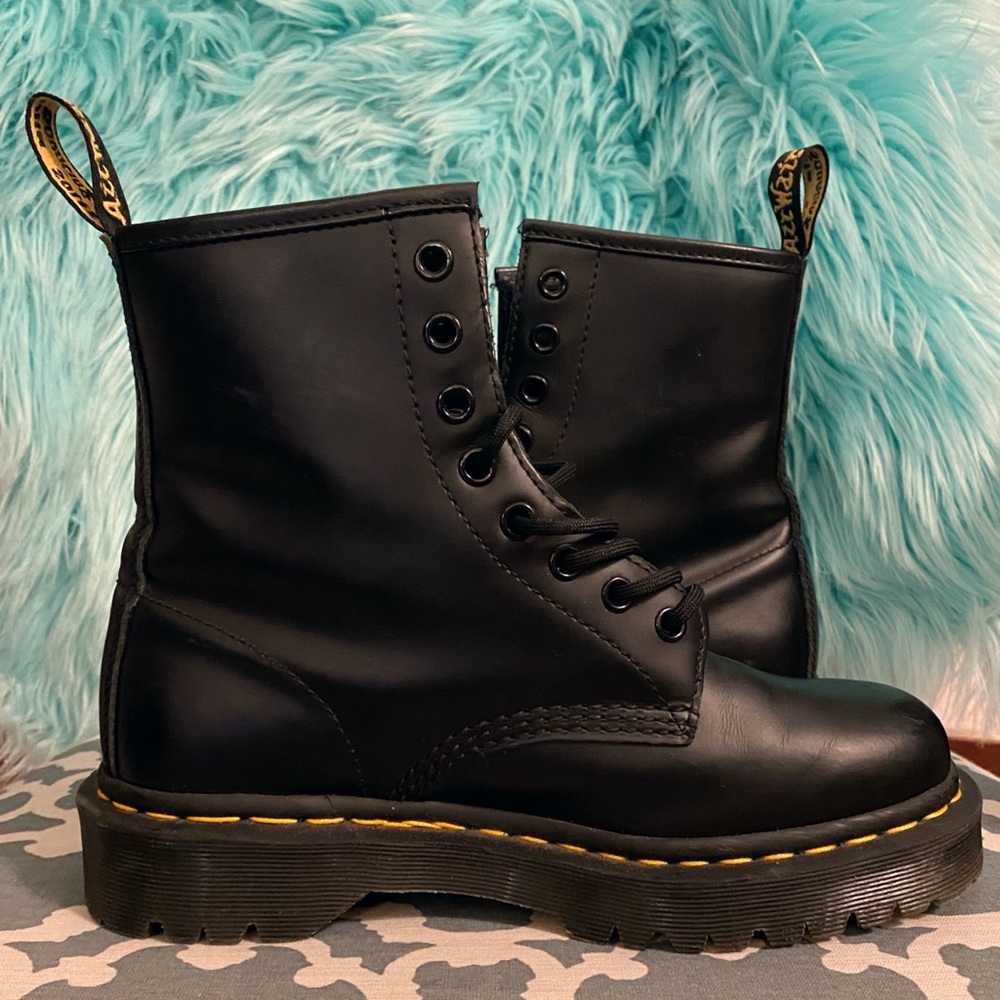 DR Martens AirWair 1460 SMOOTH LEATHER PLATFORM BOOTS-Unisex, Black, Sz 6/7